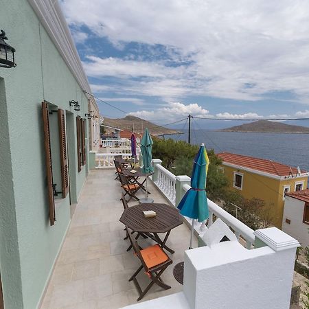 Roulas Apartments Халки Экстерьер фото