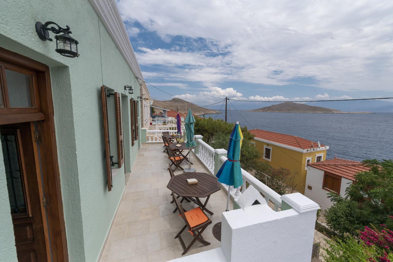 Roulas Apartments Халки Экстерьер фото